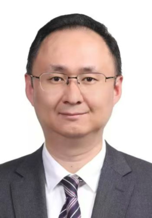 主持人：王坦先生，中国工业和信息化部无线电管理局处长